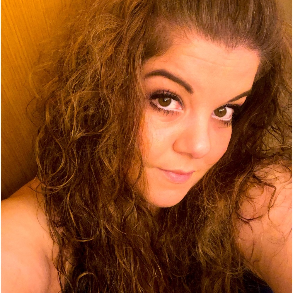Meet your Posher, Diana
